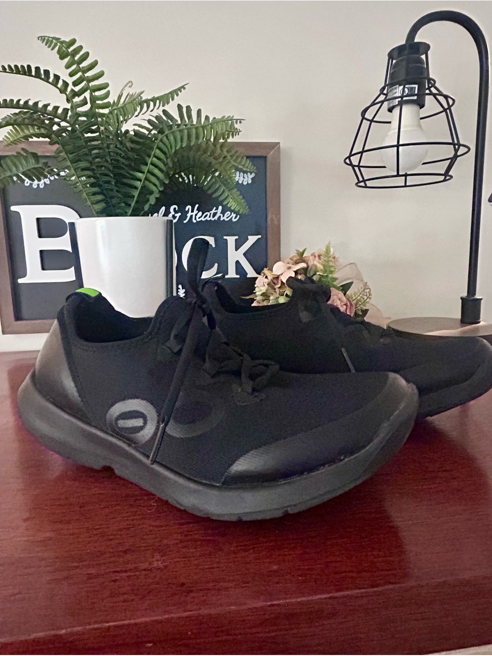 OOFOS Black Shoe with Bright Green Footbed - Picture 3 of 6